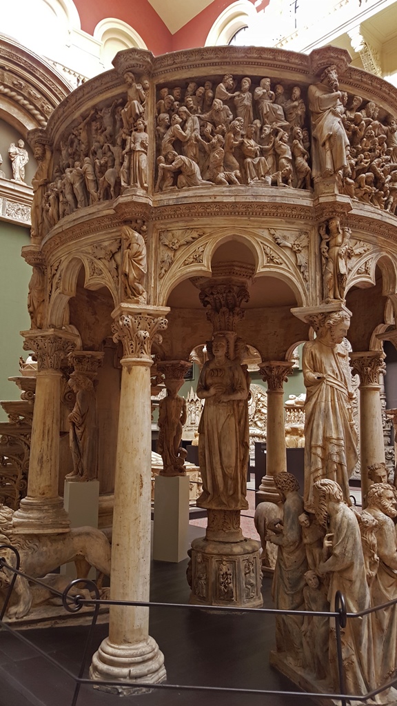 Cast of Pisa Cathedral Pulpit